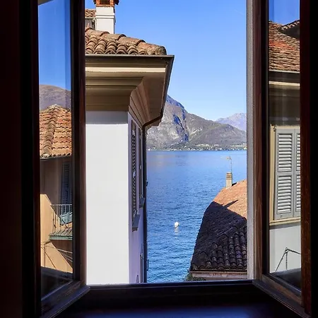 Window On The Апартаменты Варенна